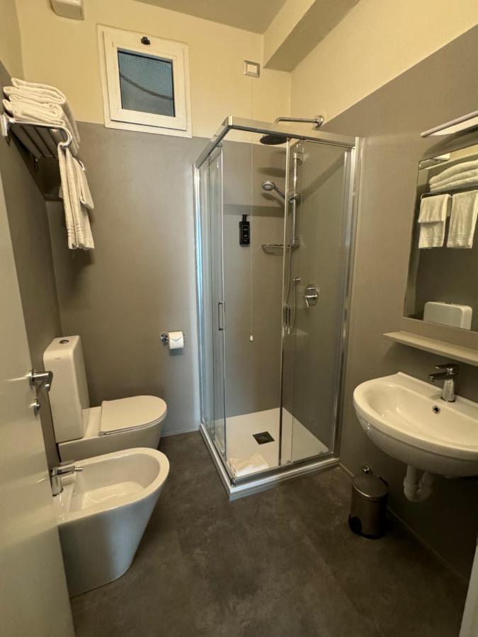 Hotel 22 Marzo Milano Dış mekan fotoğraf